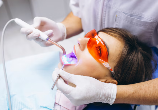 Dentist for Cleaning and Bleaching in Greater Noida