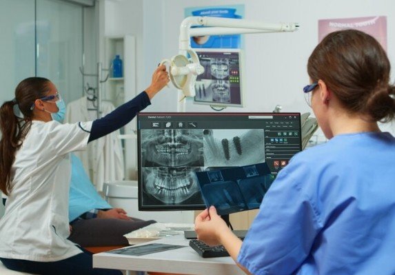 Best Dental X-ray Center in Gaur City 1