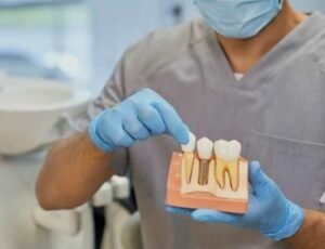 Dentist for Dental Implants in Noida Extension